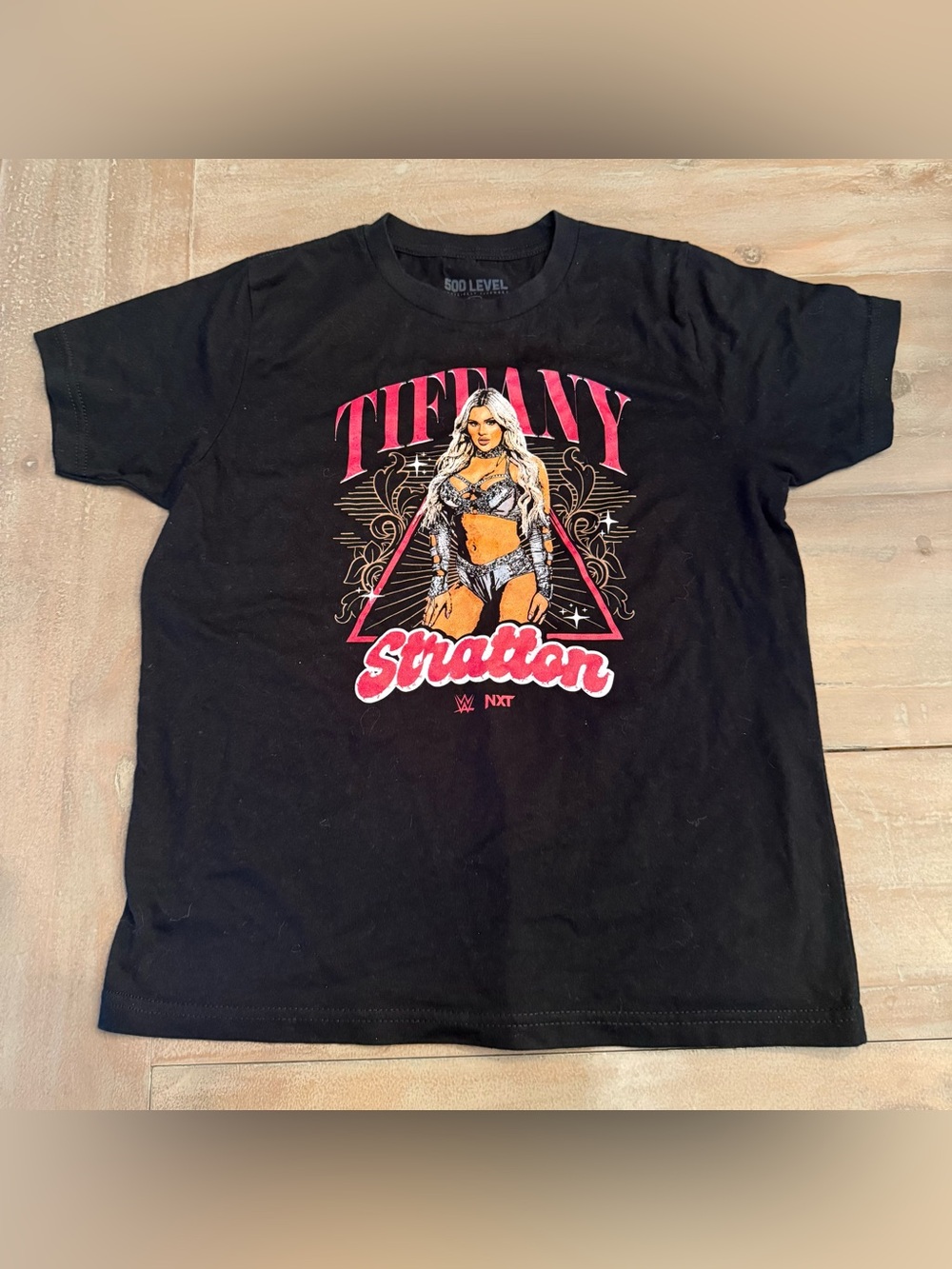 500 Level WWE Tiffany Stratton Super Start Youth T-shirt Black Sz L Preowned
